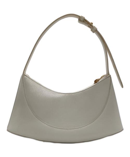 CHARLES & KEITH（チャールズアンドキース）CHARLES & KEITH (チャールズアンドキース) SIGRID ショルダーバッグ ホワイトの古着・服飾アイテム