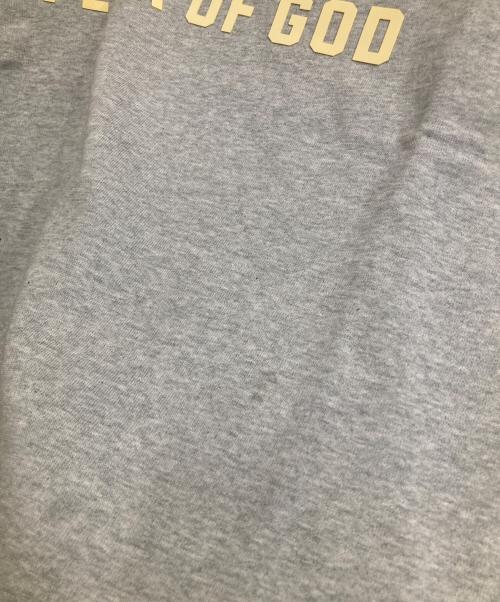 FOG ESSENTIALS（フィアオブゴッド エッセンシャル）FOG ESSENTIALS (フィアオブゴッド エッセンシャル) ロングスリーブカットソー グレー サイズ:Mの古着・服飾アイテム