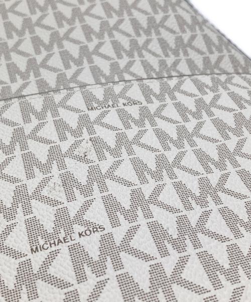 MICHAEL KORS（マイケル・コース）MICHAEL KORS (マイケル・コース) ABBEY BACKPACK／リュック ホワイトの古着・服飾アイテム