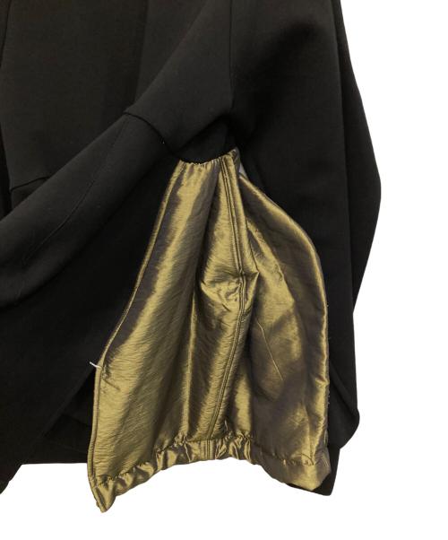 OMMO（オーエムエムオー）OMMO (オーエムエムオー) FLASK PATTERN PADDING TOP ブラック サイズ:Fの古着・服飾アイテム