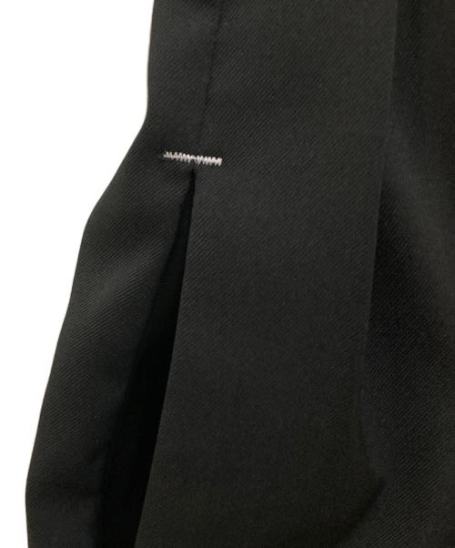 OMMO（オーエムエムオー）OMMO (オーエムエムオー) TUCK SHOULDER BELT PT ブラック サイズ:36の古着・服飾アイテム