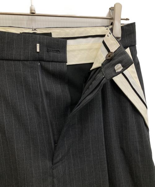 MAISON SPECIAL（メゾンスペシャル）MAISON SPECIAL (メゾンスペシャル) Center Crease Straight Pants グレー サイズ:38の古着・服飾アイテム