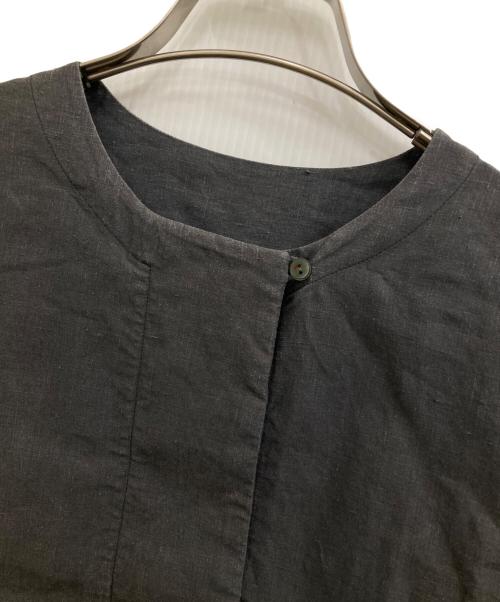 ARTS&SCIENCE（アーツアンドサイエンス）ARTS&SCIENCE (アーツアンドサイエンス) ノーカラーシャツ グレー サイズ:1の古着・服飾アイテム