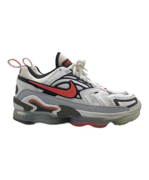 NIKE（ナイキ）NIKE (ナイキ) ローカットスニーカー ホワイト サイズ:27.5の古着・服飾アイテム