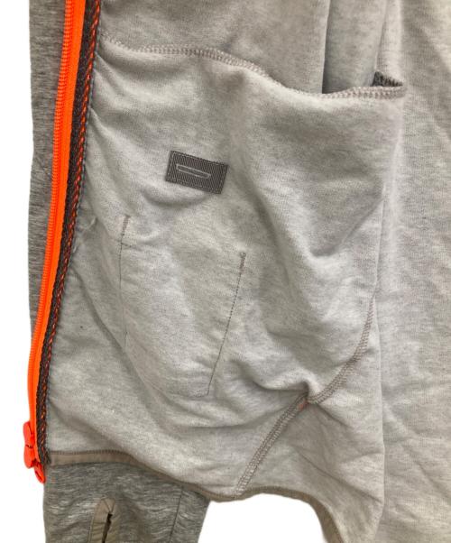 NIKE（ナイキ）NIKE (ナイキ) F.C.R.B. (エフシーレアルブリストル) パーカー グレー サイズ:Mの古着・服飾アイテム