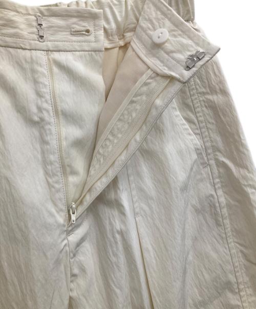 MAISON SPECIAL（メゾンスペシャル）MAISON SPECIAL (メゾンスペシャル) Tuck Cocoon Color Pants イエロー サイズ:38の古着・服飾アイテム