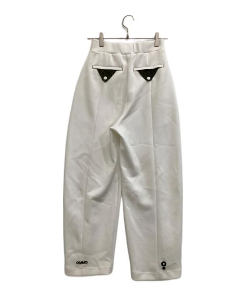 OMMO（オーエムエムオー）OMMO (オーエムエムオー) FRONT TUCK SEMI TAPERED PT ホワイト サイズ:38の古着・服飾アイテム