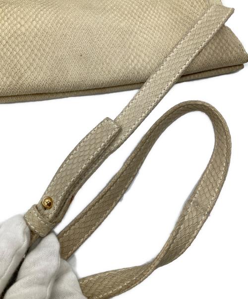 LOEWE（ロエベ）LOEWE (ロエベ) ショルダーバッグ アイボリーの古着・服飾アイテム