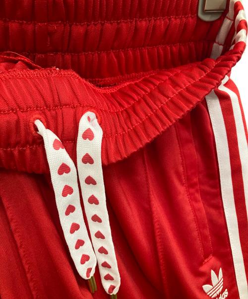 adidas（アディダス）adidas (アディダス) ブーツカットトラックパンツ レッド サイズ:Mの古着・服飾アイテム