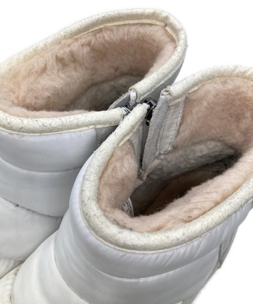 UGG（アグ）UGG (アグ) ムートンブーツ ホワイト サイズ:24cmの古着・服飾アイテム