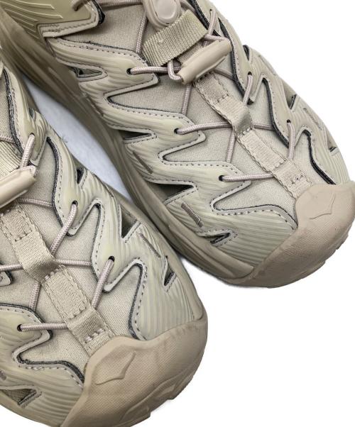 HOKAONEONE（ホカオネオネ）HOKAONEONE (ホカオネオネ) U HOPARA ベージュ サイズ:25の古着・服飾アイテム