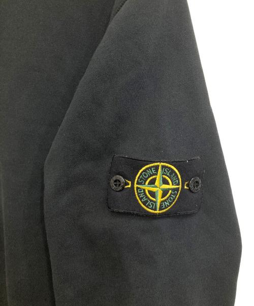 STONE ISLAND（ストーンアイランド）STONE ISLAND (ストーンアイランド) ロゴパッチクルーネックスウェット ブラック サイズ:Mの古着・服飾アイテム