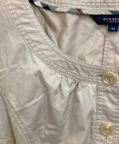 BURBERRY LONDON（バーバリーロンドン）BURBERRY LONDON (バーバリーロンドン) フレンチスリーブワンピース ベージュ サイズ:40の古着・服飾アイテム