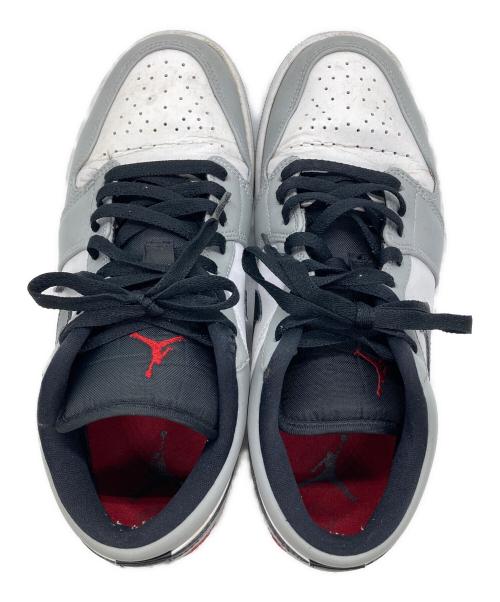 NIKE（ナイキ）NIKE (ナイキ) AIR JORDAN 1 LOW ライトグレー×ホワイト サイズ:27の古着・服飾アイテム