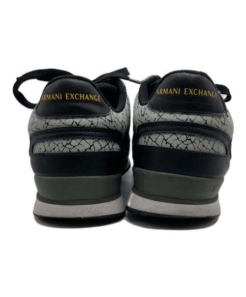 ARMANI EXCHANGE（アルマーニ エクスチェンジ）ARMANI EXCHANGE (アルマーニ エクスチェンジ) ローカットスニーカー ブラック サイズ:SIZE UK8の古着・服飾アイテム