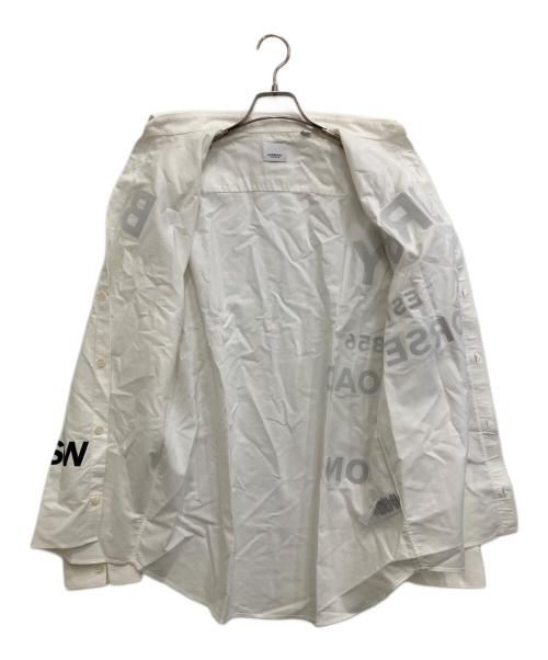 BURBERRY LONDON（バーバリーロンドン）BURBERRY LONDON (バーバリーロンドン) ホースフェリー プリント長袖シャツ ホワイト サイズ:Mの古着・服飾アイテム
