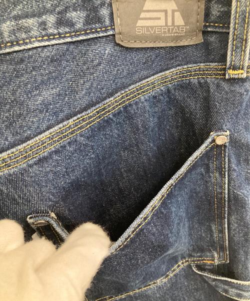 LEVI'S（リーバイス）LEVI'S (リーバイス) SILVERTAB/バギーカーペンター デニムパンツ インディゴ サイズ:W32×L30の古着・服飾アイテム