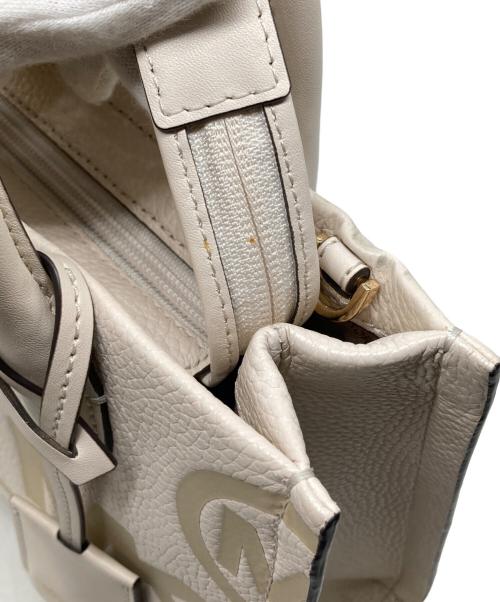 MICHAEL KORS（マイケルコース）MICHAEL KORS (マイケルコース) MIRELLAスモールクロスボディバッグ ベージュの古着・服飾アイテム