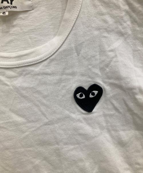 PLAY COMME des GARCONS（プレイコムデギャルソン）PLAY COMME des GARCONS (プレイコムデギャルソン) ブラックハートワッペンTシャツ ホワイト サイズ:Sの古着・服飾アイテム