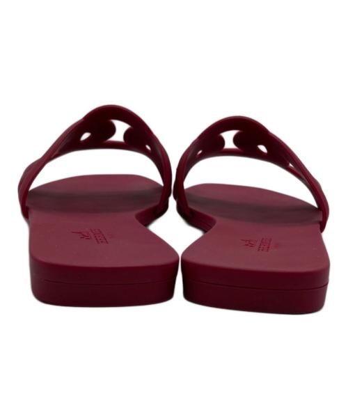 HERMES（エルメス）HERMES (エルメス) ALOHA CHAINE DANCRE FLAT SANDAL レッド サイズ:35の古着・服飾アイテム