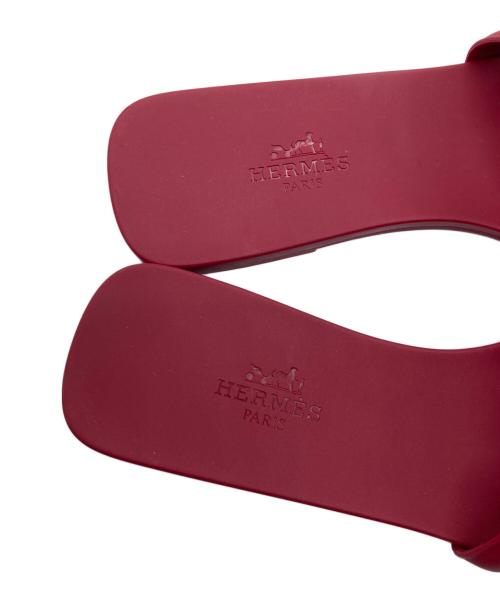 HERMES（エルメス）HERMES (エルメス) ALOHA CHAINE DANCRE FLAT SANDAL レッド サイズ:35の古着・服飾アイテム