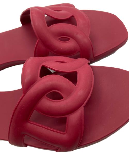 HERMES（エルメス）HERMES (エルメス) ALOHA CHAINE DANCRE FLAT SANDAL レッド サイズ:35の古着・服飾アイテム