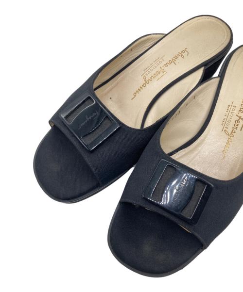 Salvatore Ferragamo（サルヴァトーレ フェラガモ）Salvatore Ferragamo (サルヴァトーレ フェラガモ) サンダル ブラック サイズ:7の古着・服飾アイテム