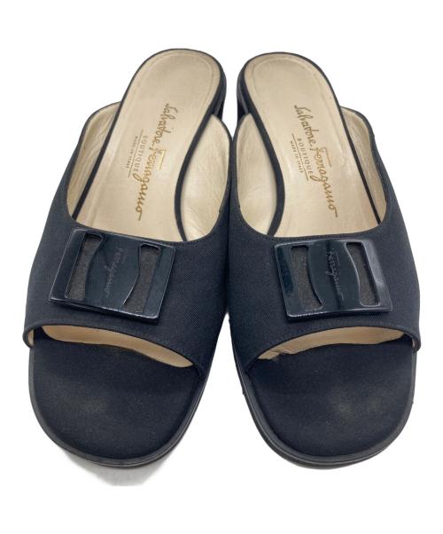 Salvatore Ferragamo（サルヴァトーレ フェラガモ）Salvatore Ferragamo (サルヴァトーレ フェラガモ) サンダル ブラック サイズ:7の古着・服飾アイテム