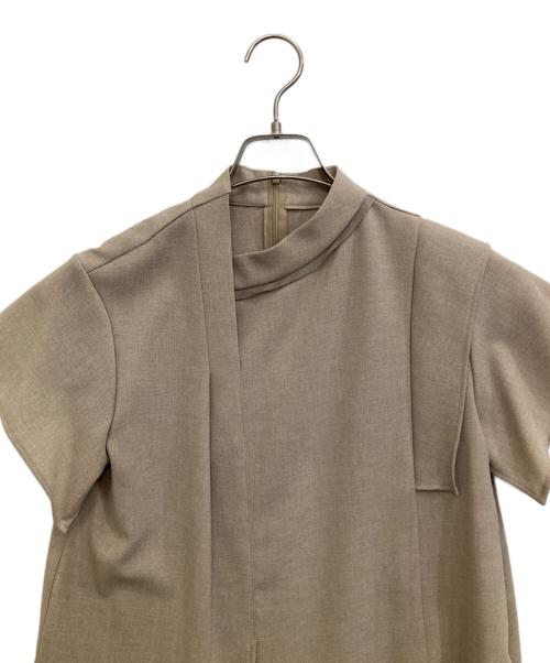 UNITED TOKYO（ユナイテッドトーキョー）UNITED TOKYO (ユナイテッドトーキョー) 半袖ブラウス ブラウンの古着・服飾アイテム