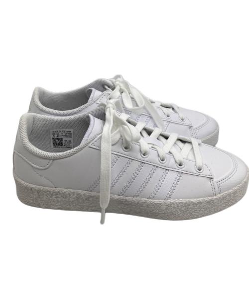 adidas（アディダス）adidas (アディダス) ローカットスニーカー ホワイト サイズ:23の古着・服飾アイテム