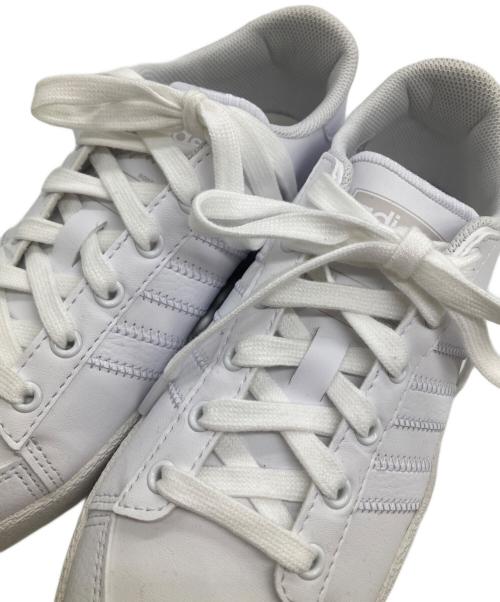 adidas（アディダス）adidas (アディダス) ローカットスニーカー ホワイト サイズ:23の古着・服飾アイテム