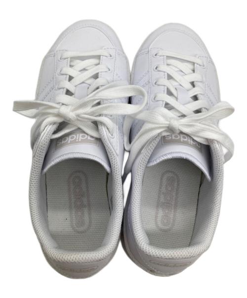 adidas（アディダス）adidas (アディダス) ローカットスニーカー ホワイト サイズ:23の古着・服飾アイテム