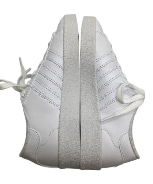 adidas（アディダス）adidas (アディダス) ローカットスニーカー ホワイト サイズ:23の古着・服飾アイテム