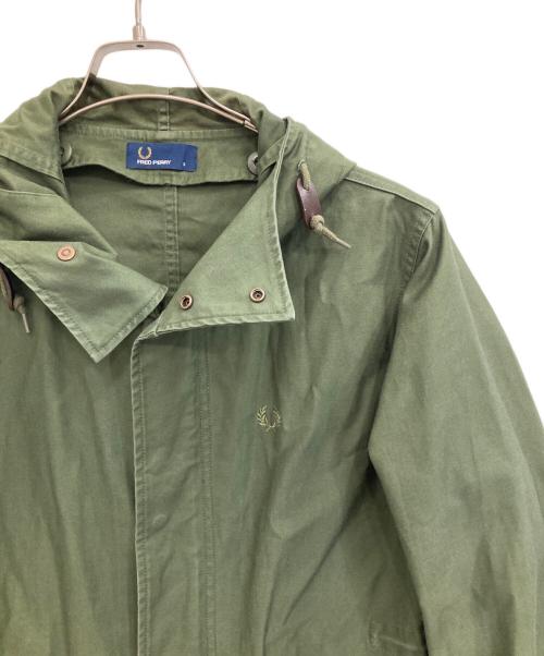 FRED PERRY（フレッドペリー）FRED PERRY (フレッドペリー) ミリタリーコート グリーン サイズ:Ｓの古着・服飾アイテム
