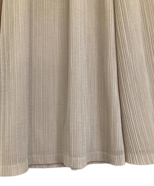 MACKINTOSH LONDON（マッキントッシュ ロンドン）MACKINTOSH LONDON (マッキントッシュ ロンドン) フレアスカート ベージュ サイズ:38の古着・服飾アイテム