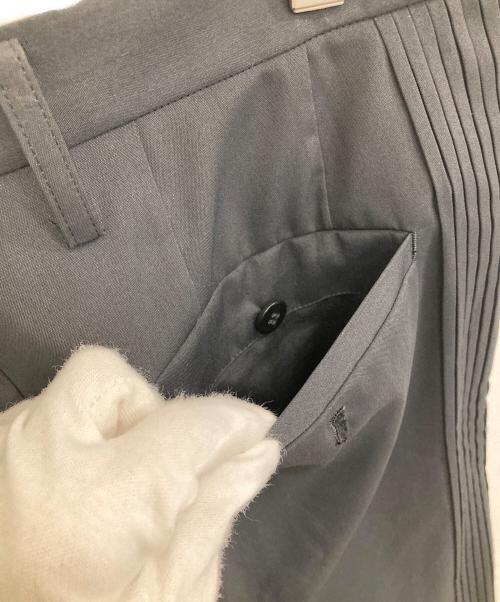 ISSEY MIYAKE MEN（イッセイミヤケメン）ISSEY MIYAKE MEN (イッセイミヤケメン) エアプリーツパンツ ブラック サイズ:不明の古着・服飾アイテム