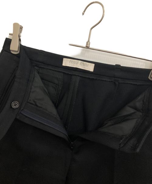 MIU MIU（ミュウミュウ）MIU MIU (ミュウミュウ) センタープレスパンツ ブラック サイズ:42の古着・服飾アイテム