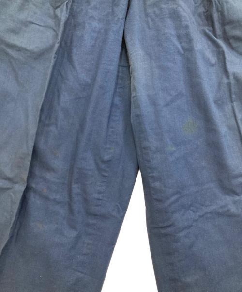 ISSEY MIYAKE（イッセイミヤケ）ISSEY MIYAKE (イッセイミヤケ) タックパンツ ネイビー サイズ:Mの古着・服飾アイテム
