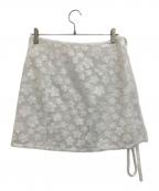 MAISON SPECIALメゾンスペシャル）の古着「Glitter Flower Wrap Skirt」｜ホワイト