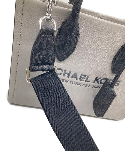 MICHAEL KORS（マイケルコース）MICHAEL KORS (マイケルコース) 2WAYショルダーバッグ グレーの古着・服飾アイテム
