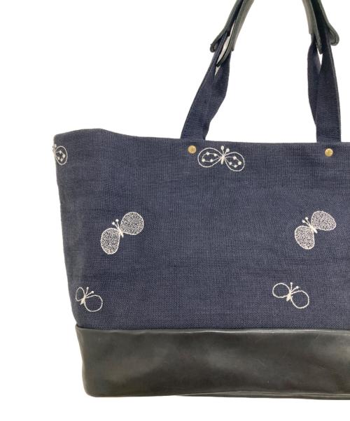mina perhonen（ミナ ペルホネン）mina perhonen (ミナ ペルホネン) calzone bag ネイビーの古着・服飾アイテム