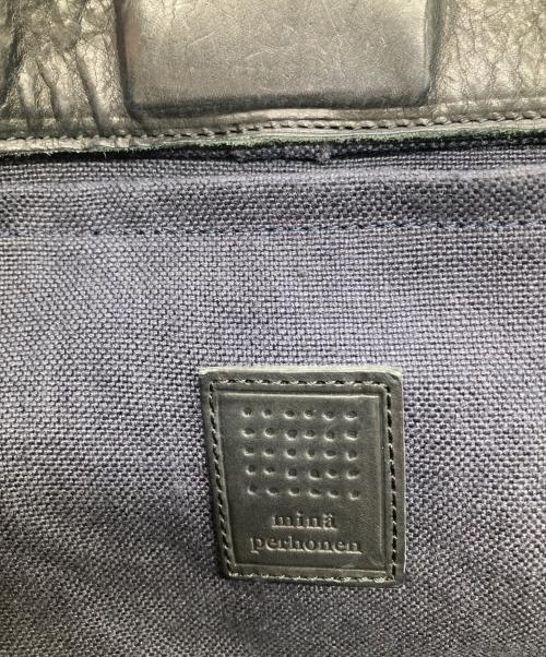 mina perhonen（ミナ ペルホネン）mina perhonen (ミナ ペルホネン) calzone bag ネイビーの古着・服飾アイテム