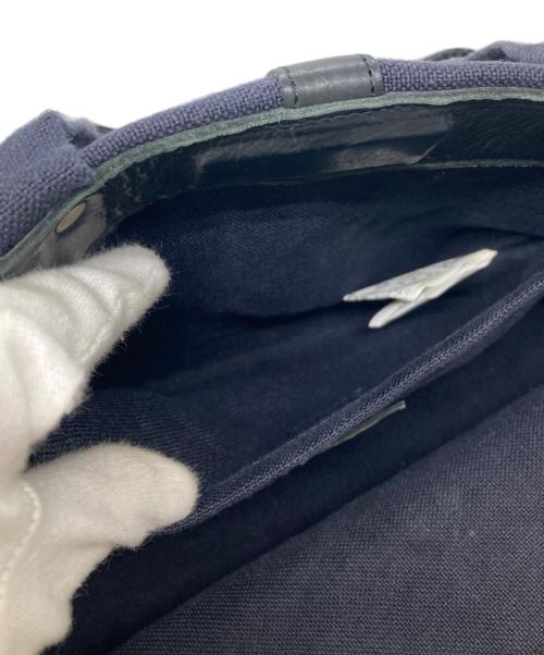 mina perhonen（ミナ ペルホネン）mina perhonen (ミナ ペルホネン) calzone bag ネイビーの古着・服飾アイテム