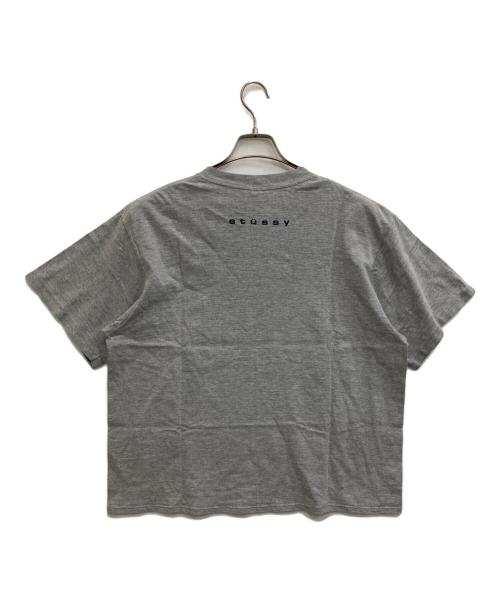stussy（ステューシー）stussy (ステューシー) シャネルロゴTシャツ グレー サイズ:XLの古着・服飾アイテム