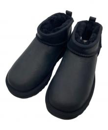 UGG（アグ）の古着「Classic Ultra Mini LTHR/ムートンブーツ」｜ブラック