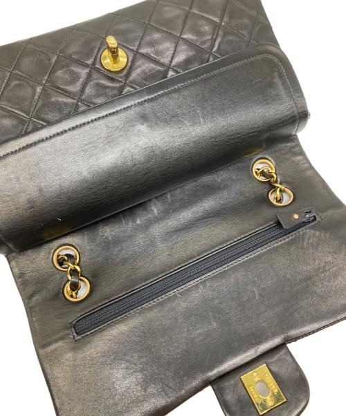 CHANEL（シャネル）CHANEL (シャネル) Wフラップチェーンショルダーバッグ ブラックの古着・服飾アイテム