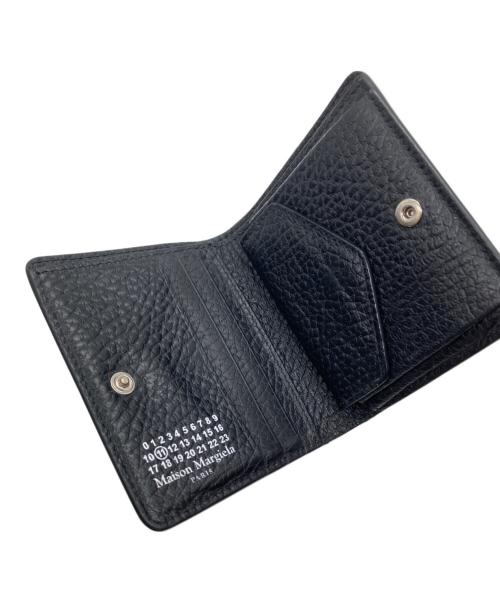 Maison Margiela（メゾンマルジェラ）Maison Margiela (メゾンマルジェラ) コンパクトバイフォールドウォレット ブラックの古着・服飾アイテム