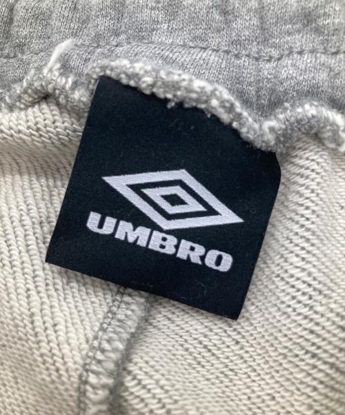 UMBRO（アンブロ）UMBRO (アンブロ) epnok (エプノック) Curved Tack Sweatpants グレー サイズ:Mの古着・服飾アイテム