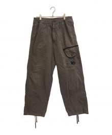 C.P COMPANY（シーピーカンパニー）の古着「MICROREPS BOXY CARGO LENS PANTS」｜グレー