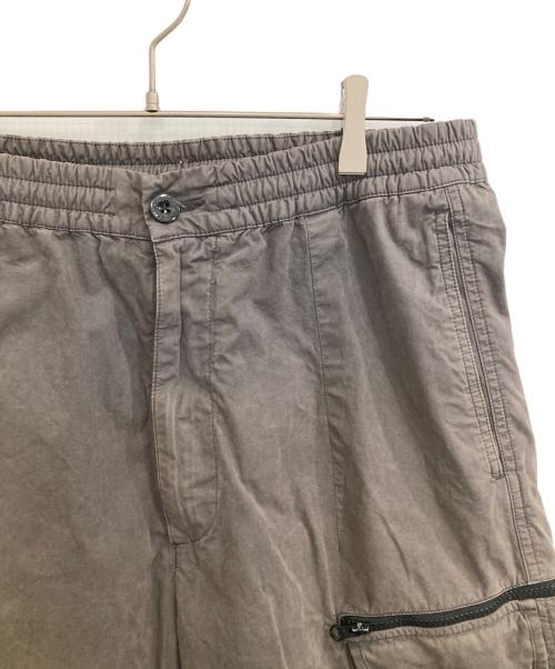 C.P COMPANY（シーピーカンパニー）C.P COMPANY (シーピーカンパニー) MICROREPS BOXY CARGO LENS PANTS グレー サイズ:48の古着・服飾アイテム